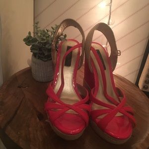 Black Market Black House Wedges